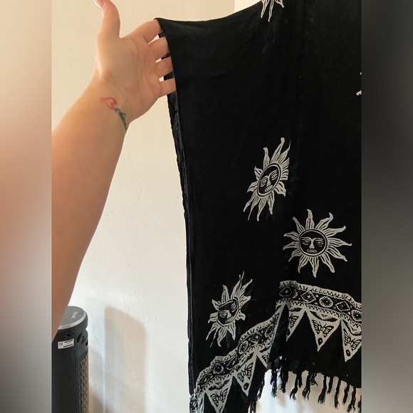 Swim coverup - Picture 2 of 4